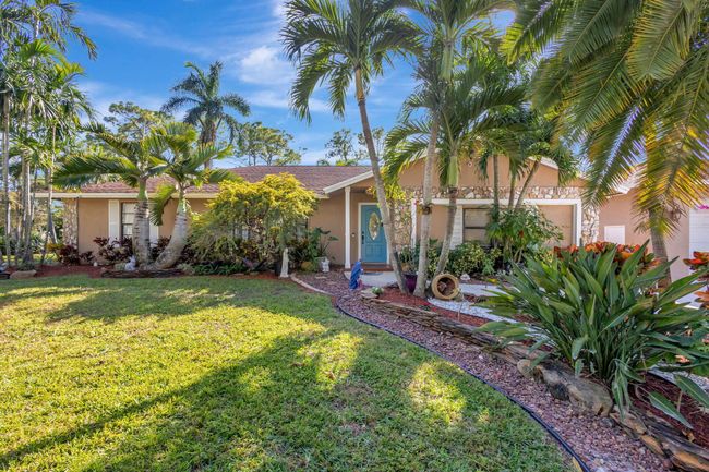 17748 Orange Grove Blvd, House other with 4 bedrooms, 2 bathrooms and null parking in Loxahatchee FL | Image 6