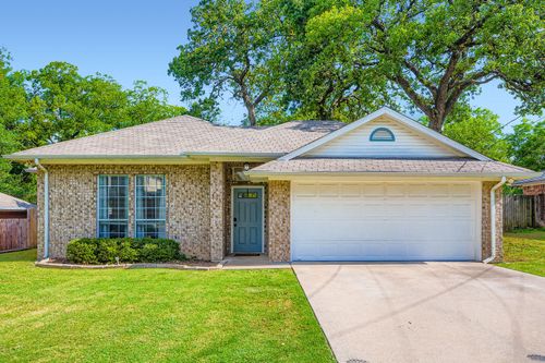 405 W Spring St, Weatherford, TX, 76086-3227 | Card Image