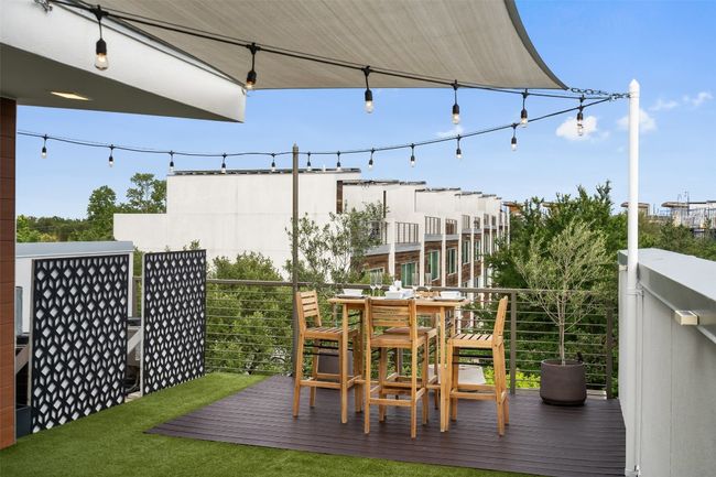 Rooftop Deck | Image 32