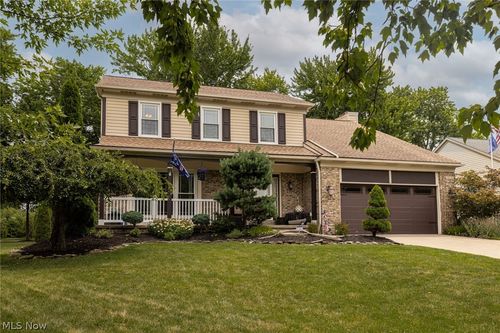 18717 Walnut Dr, Strongsville, OH, 44149-6783 | Card Image