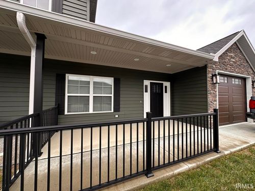 3795 High Pointe Ln, Newburgh, IN, 47630-8093 | Card Image