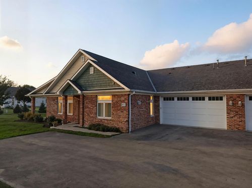 437-437 Stearn Dr, Genoa, IL, 60135-1454 | Card Image