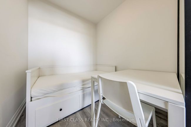 904 - 2369 Danforth Ave, Condo with 2 bedrooms, 2 bathrooms and null parking in Toronto ON | Image 21