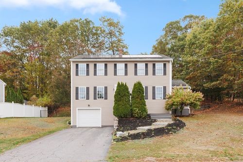 87 Crestwood Dr, Gardner, MA, 01440-2368 | Card Image