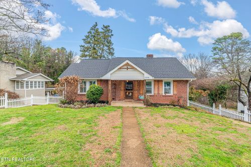5408 Villa Rd, Knoxville, TN, 37918-3662 | Card Image