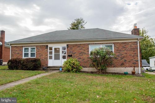 370 N 70th St, HARRISBURG, PA, 17111-5201 | Card Image