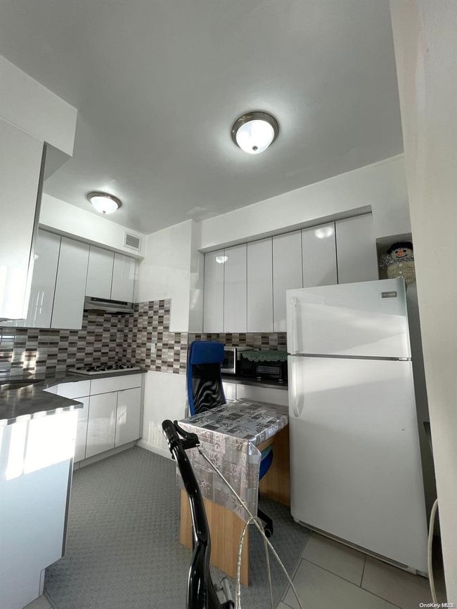 APT-1 - 99-40 63 Rd Rd, Home with 0 bedrooms, 1 bathrooms and null parking in Rego Park NY | Image 11
