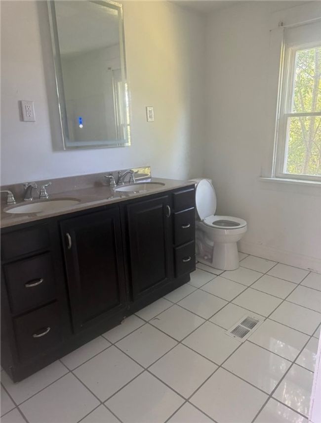 1903 Leishman Ave, House other with 5 bedrooms, 2 bathrooms and null parking in New Kensington PA | Image 4