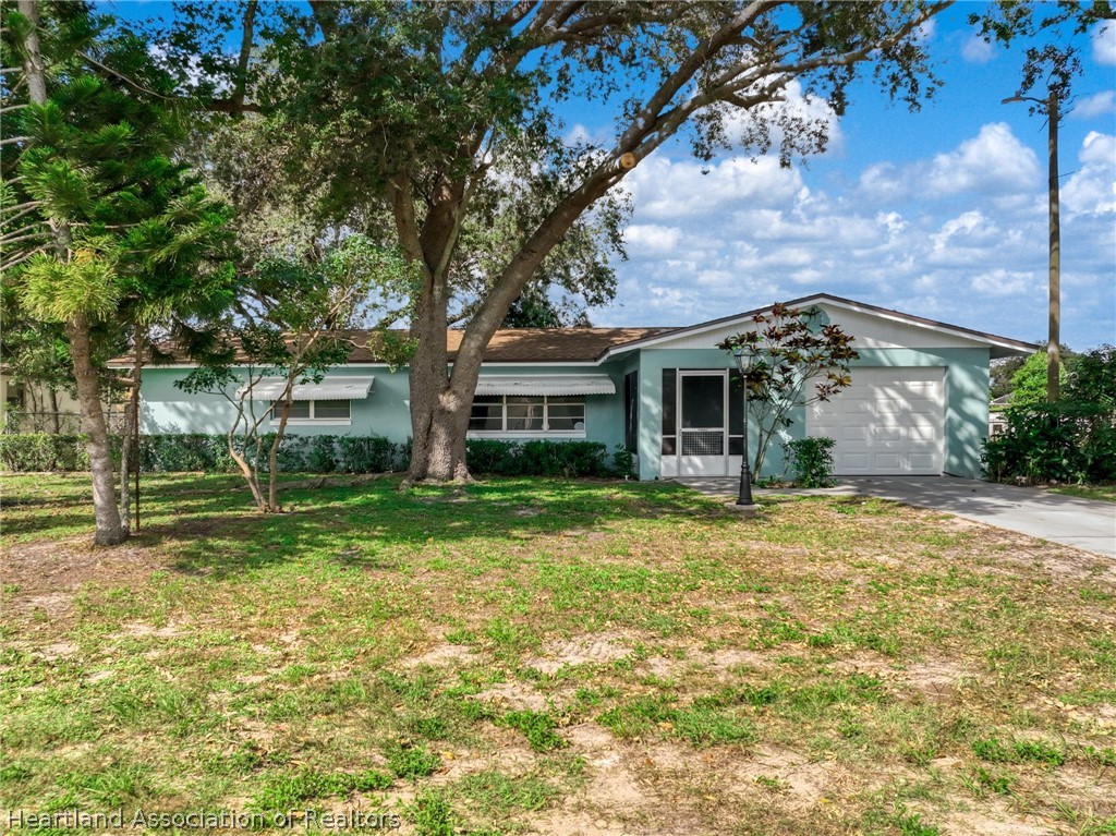 3416 Hawk St, For Sale in Sebring - eXp Realty