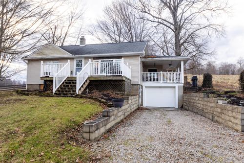 25685 New Guilford Rd, Martinsburg, OH, 43037-9205 | Card Image