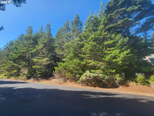 tl4100-0 Windleaf Way, Florence, OR, 97439 | Card Image