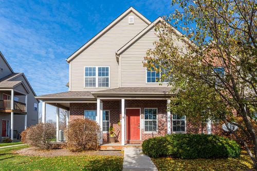 639 Stonegate Dr, Sycamore, IL, 60178-8943 | Card Image