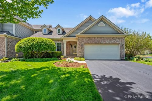 3941 Willow View Dr, Lake In The Hills, IL, 60156-4673 | Card Image