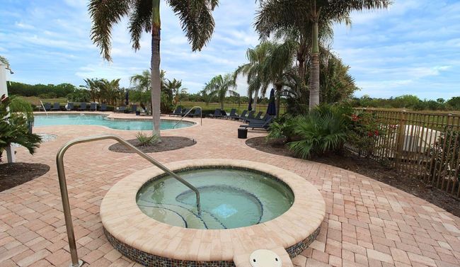 Hot Tub | Image 30