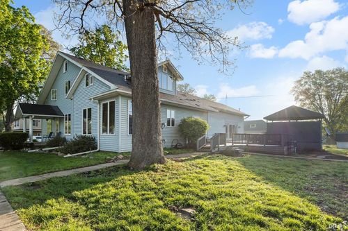 107 N Sheets St, Oxford, IN, 47971-8726 | Card Image