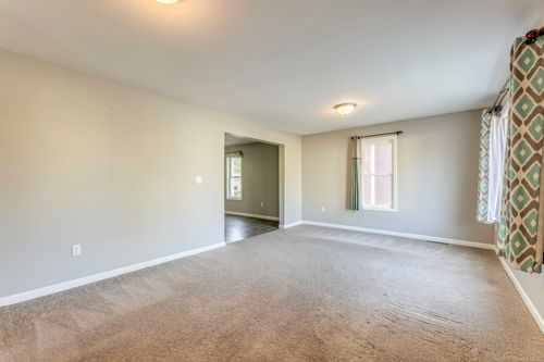 146 Wells St, Croswell, MI, 48422-1142 | Card Image