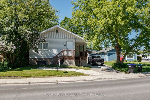 46 4th St, Midland, ON, L4R3S8 | Card Image