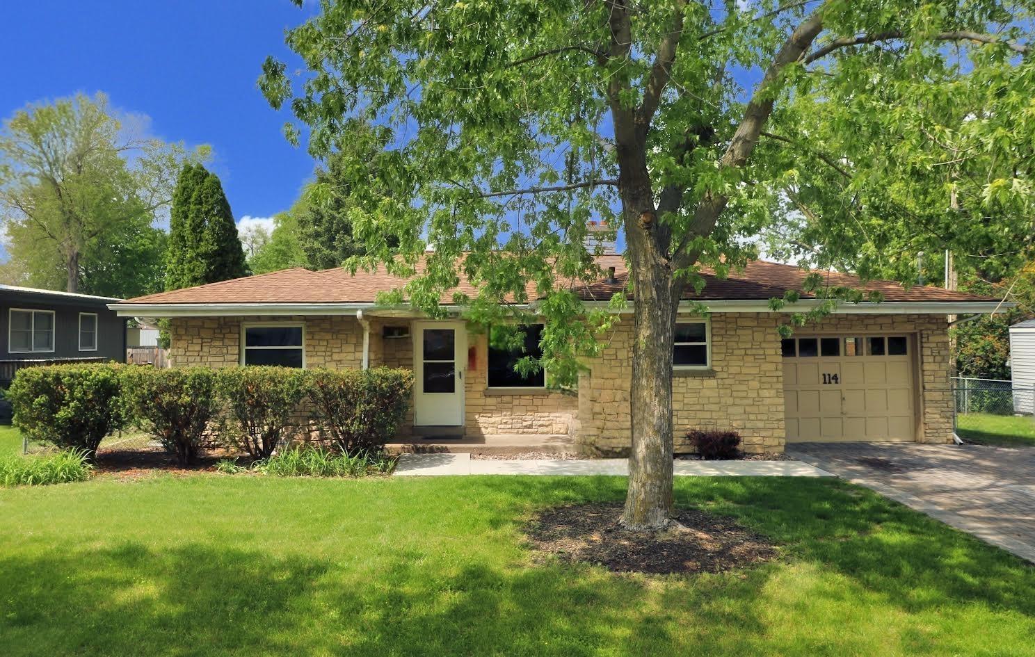 21st St, Cedar Falls, IA 50613