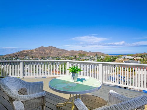 1319 Auwaiku St, Kailua, HI, 96734-4106 | Card Image