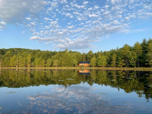 98 Lake View Dr, Westfield, NS, B0T1B0 | Card Image