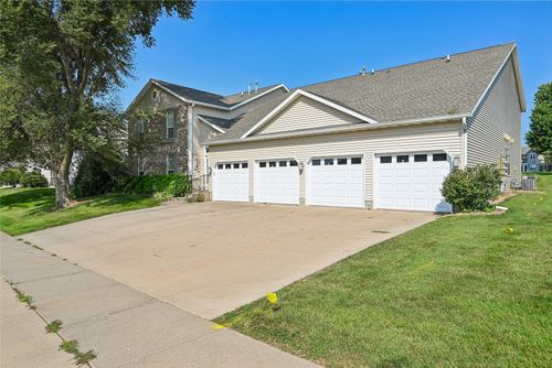a-480 Burdette Dr Sw, Cedar Rapids, IA, 52404-2211 | Card Image