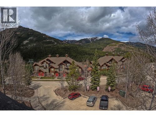 {{alt}} | Card Image