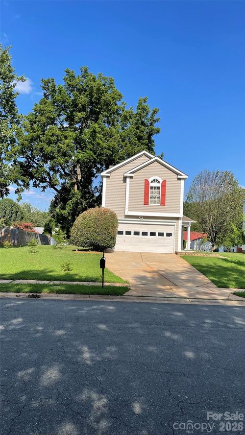 6912 Alanbrook Rd, Charlotte, NC, 28215-8588 | Card Image