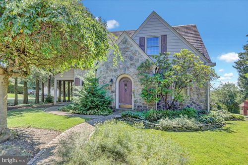 3512 Circle Ave, READING, PA, 19606-2938 | Card Image