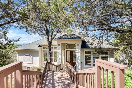 7008 Deepwood Dr, Lago Vista, TX, 78645-4901 | Card Image