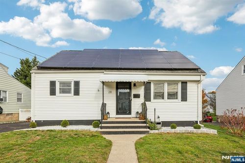 28 South Dr, Rochelle Park, NJ, 07662-3606 | Card Image