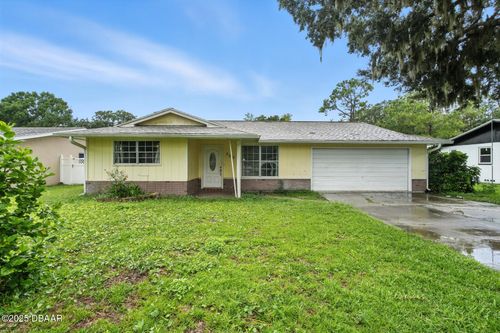 322 Dixie Dr, Holly Hill, FL, 32117-4240 | Card Image