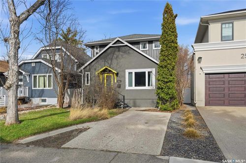 2543 Garnet St, Regina, SK, S4T3A6 | Card Image