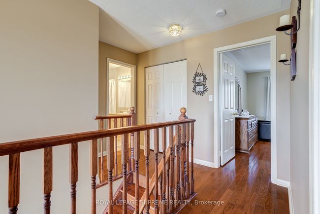 433 Trudeau Dr, House other with 3 bedrooms, 3 bathrooms and 2 parking in Milton ON | Image 25