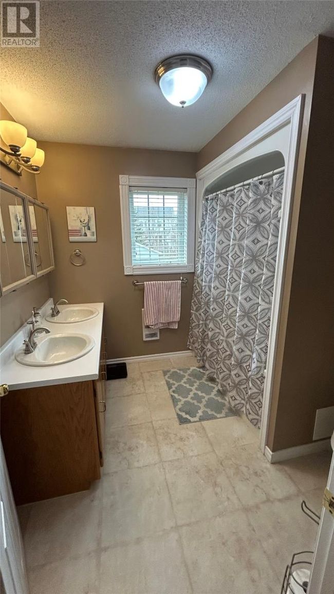 6 Shave Pl, House other with 3 bedrooms, 2 bathrooms and null parking in Stephenville NL | Image 13