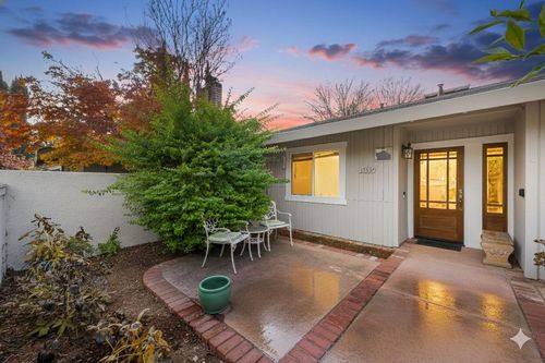 1317 Lake Blvd, Davis, CA, 95616-2618 | Card Image