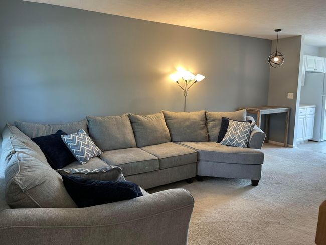 725 Lazelle Rd, Condo with 1 bedrooms, 2 bathrooms and null parking in Westerville OH | Image 7