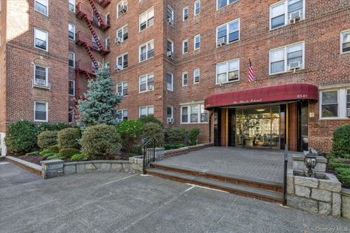 a6-6361 99th St, Rego Park, NY, 11374-2422 | Card Image