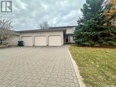 60 Sunset Dr S, House other with 4 bedrooms, 4 bathrooms and null parking in Yorkton SK | Image 1