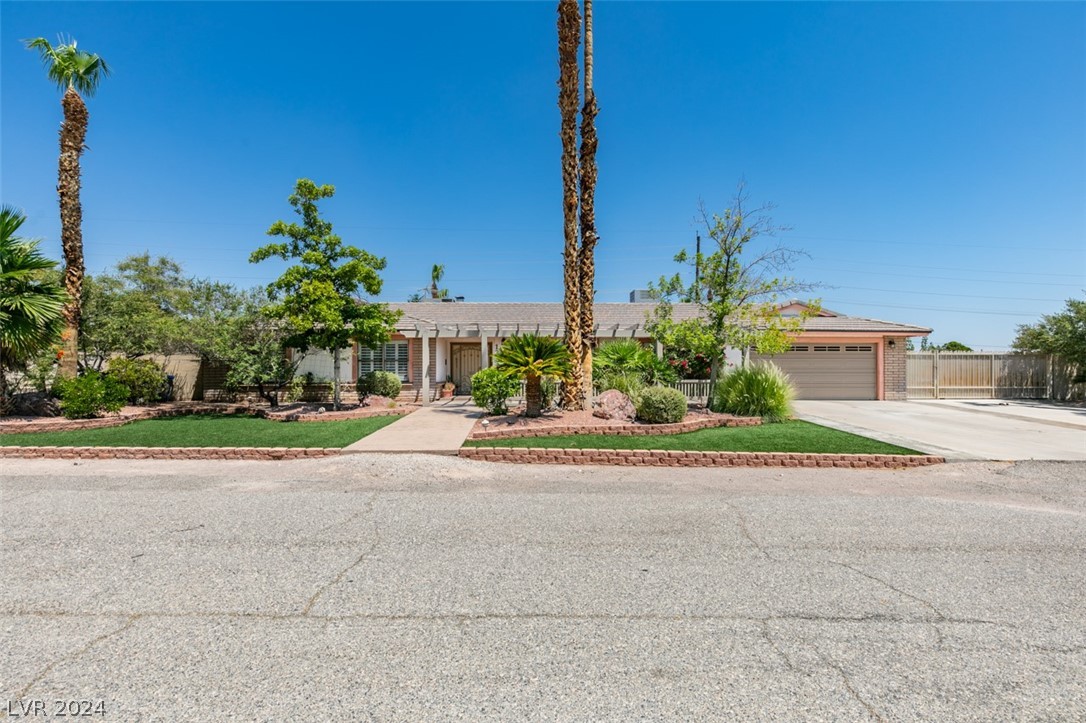 Tenaya Way, Las Vegas, NV 89117