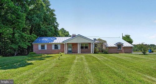 22300 Peach Tree Rd, BOYDS, MD, 20841-8815 | Card Image
