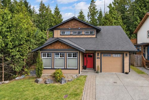 700 Ocean Park Dr, Tofino, BC, V0R2Z0 | Card Image