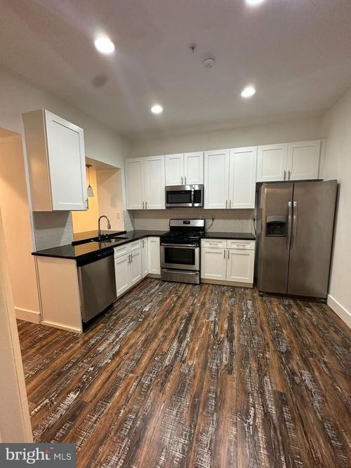 apt-2e-2206 N Front St, PHILADELPHIA, PA, 19133-3747 | Card Image