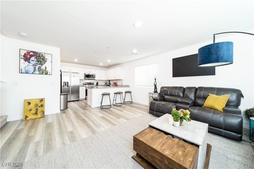 unit-5-2849 Desert Mosaic Ln, Las Vegas, NV, 89183-5753 | Card Image