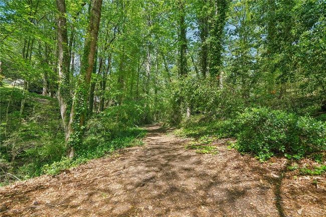 171 Riverview Trl, Condo with 3 bedrooms, 4 bathrooms and 2 parking in Roswell GA | Image 47