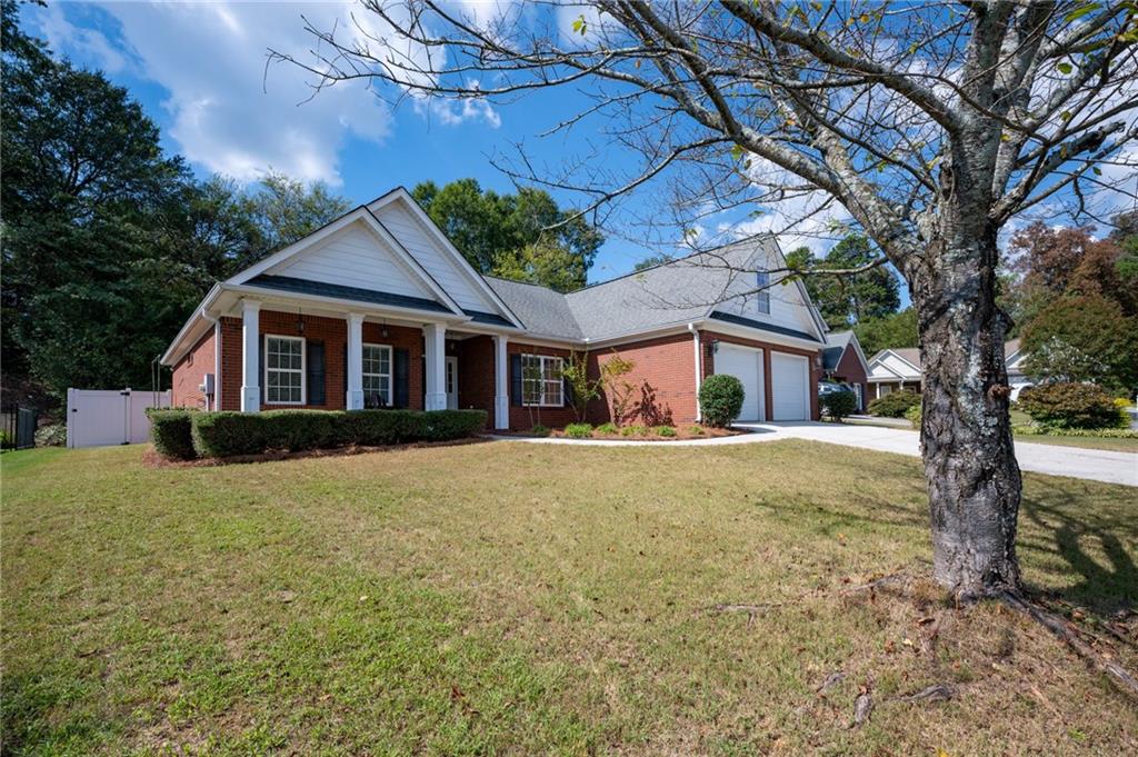 Garden Lake Dr, Calhoun, GA 30701