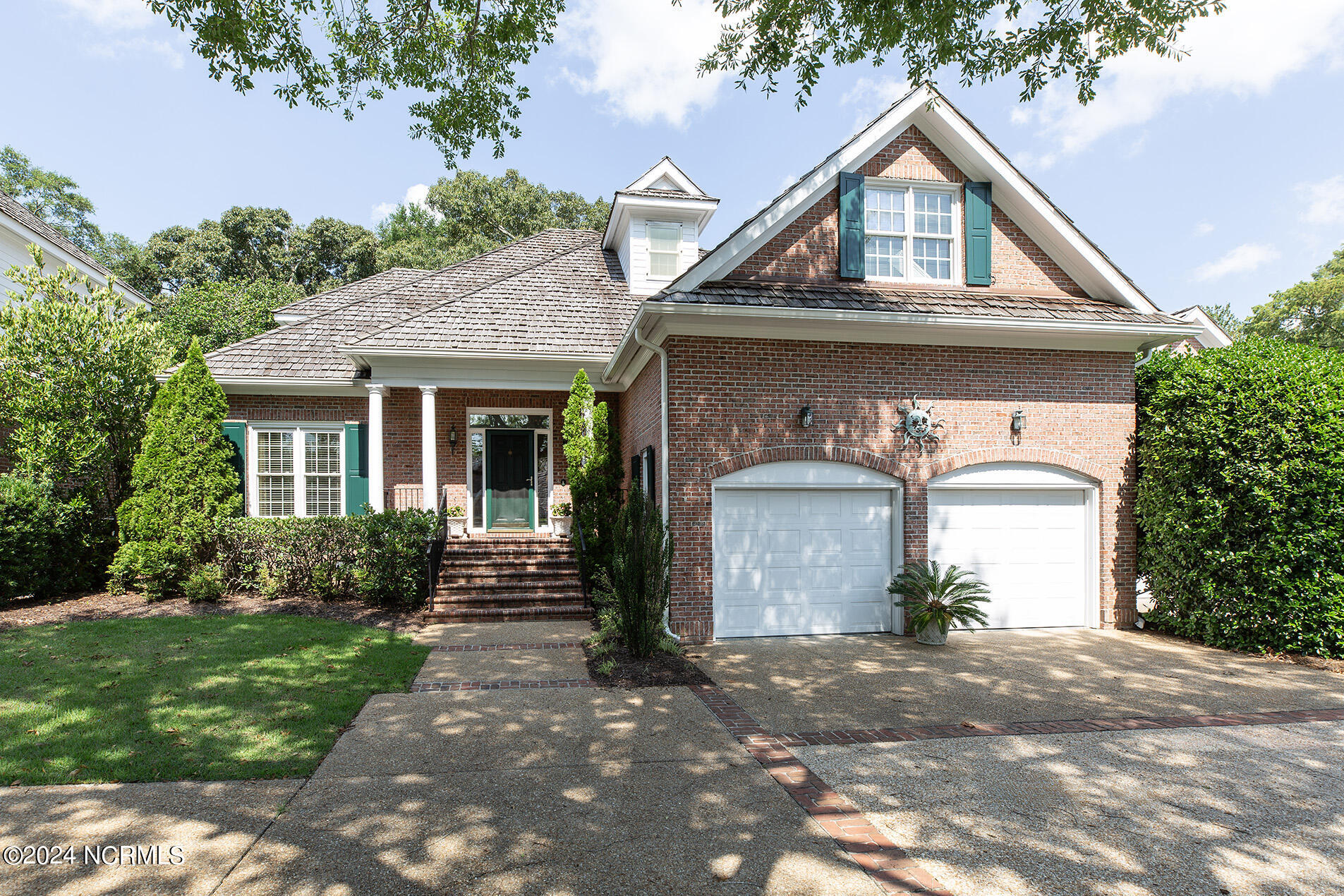 Inverness Ln, Wilmington, NC 28405