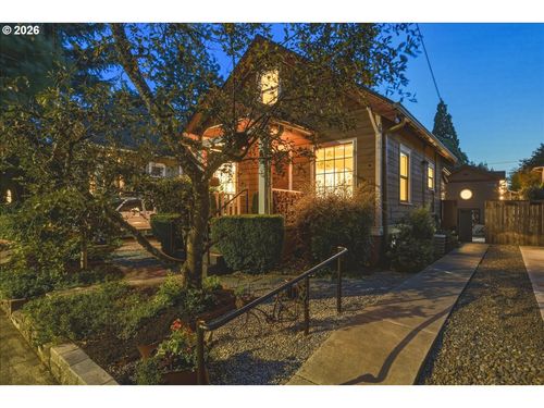 4843 Ne 31st Ave, Portland, OR, 97211-7013 | Card Image