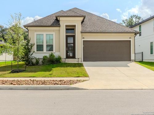 221 Navarro, Boerne, TX, 78006-2761 | Card Image