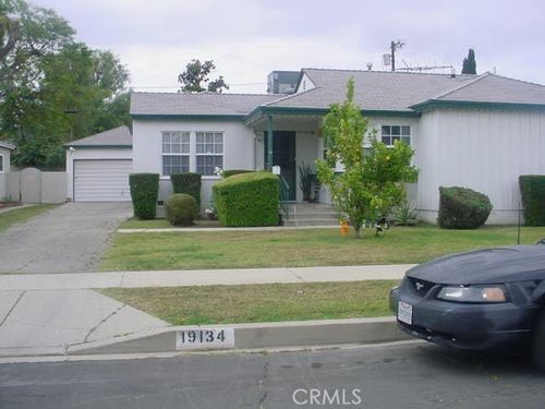 19134 Delano St, Tarzana, CA, 91335-6704 | Card Image