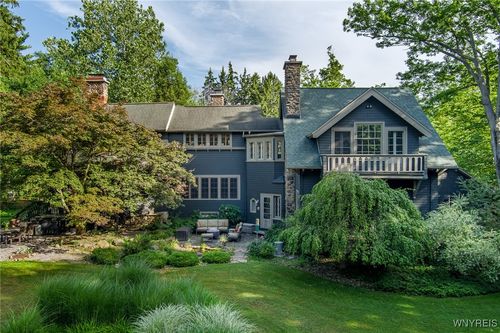 1632 S Creek Rd, Derby, NY, 14047-9723 | Card Image